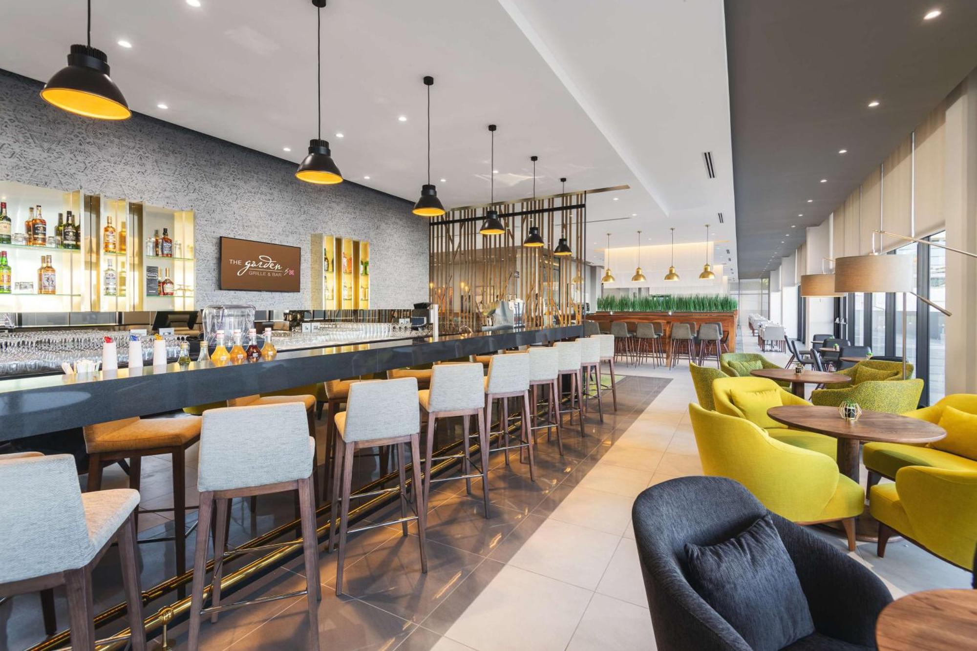 Hilton Garden Inn ويندهوك المظهر الخارجي الصورة
