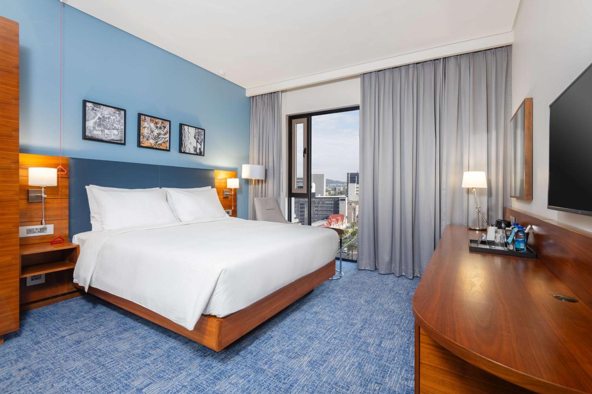 Hilton Garden Inn ويندهوك المظهر الخارجي الصورة